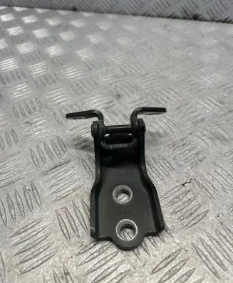 Opel Antara Front door upper hinge