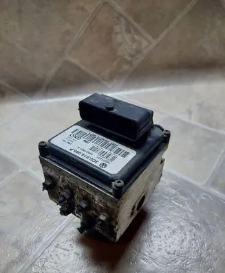 Volkswagen PASSAT B6 ABS Pump 3C0614095P 16027201