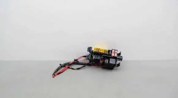 Mercedes-Benz C W205 Fuse module A2059067200 A0025427219