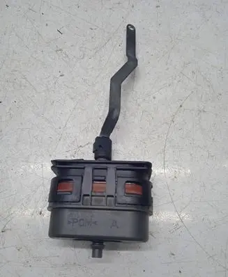 Mercedes-Benz E W210 Vacuum valve 9061821272