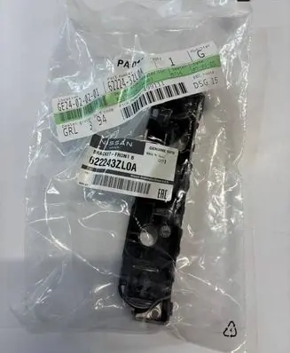 Nissan Pulsar Front bumper mounting bracket 622243ZL0Apm 62224-3ZL0A