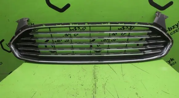 Ford Mondeo MK V Front bumper upper radiator grill DS738150JW