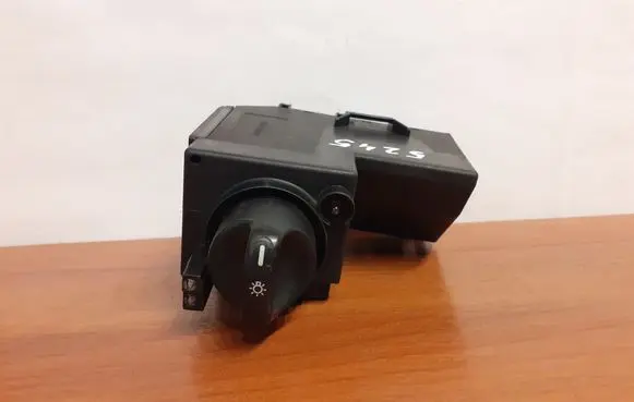 Mercedes-Benz E W210 Light switch 5245 2105451104