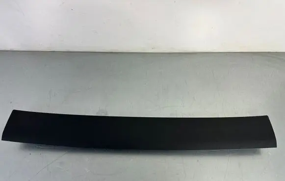 Volkswagen Touareg III Tailgate trim 760867609A