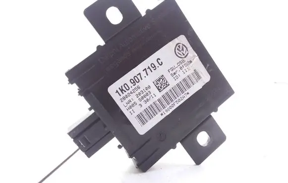 Volkswagen Golf V Alarm control unit/module 28024256 1K0907719C