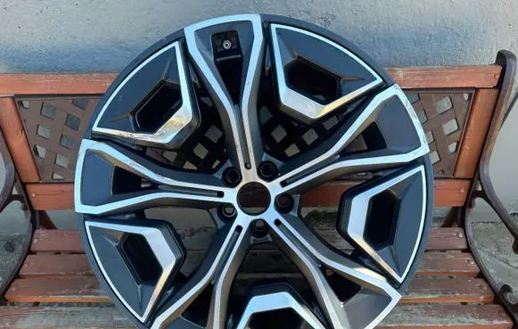 BMW iX R22 alloy rim 