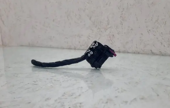 Audi A4 S4 B7 8E 8H Front door wiring loom 8E0972701