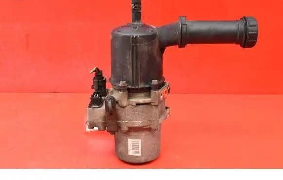 Citroen C4 I Power steering pump 9657613580