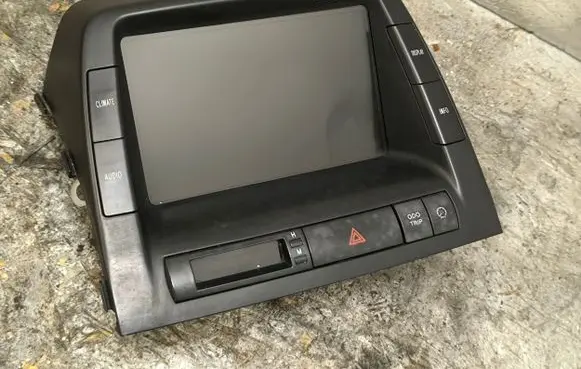 Toyota Prius (XW20) Screen/display/small screen 9091902240 1340002691C101