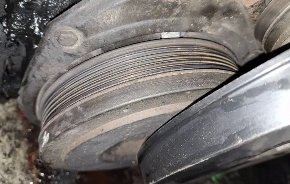 Audi A6 S6 C4 4A Crankshaft pulley