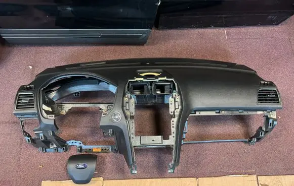 Ford Explorer Dashboard