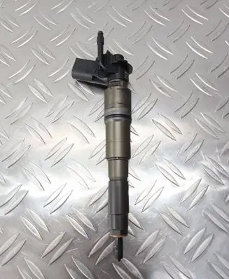 BMW 7 E65 E66 Fuel injector 77927214