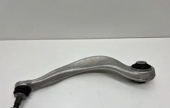 BMW M4 G82 G83 Front lower control arm/wishbone 8095653