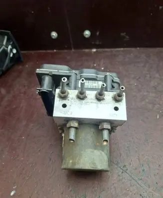 Toyota Corolla Verso E121 ABS Pump 645L1250706 0265234222 445400F020