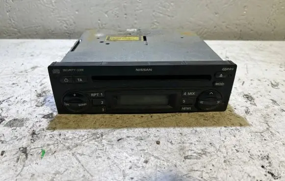 Nissan Note (E11) Radio/CD/DVD/GPS head unit E1024173 7645389318 BP338971333430