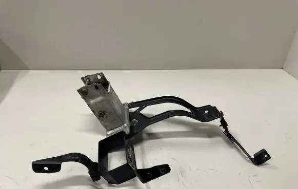 BMW 5 E60 E61 Side radiator support slam panel 7060814 7163484