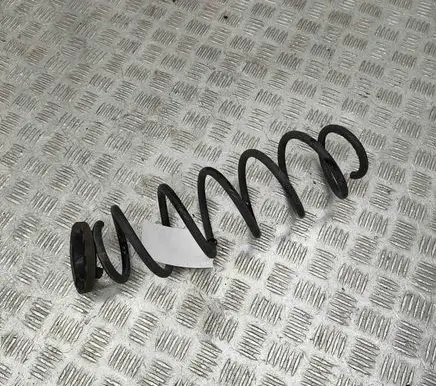 Toyota Yaris XP210 Rear coil spring 48231K0090