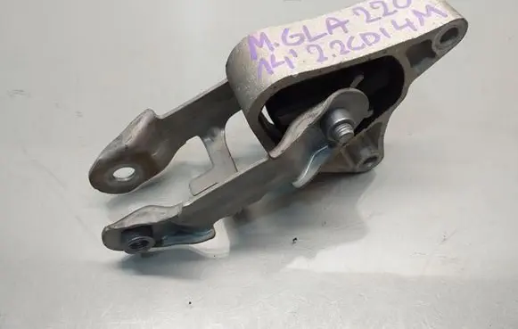 Mercedes-Benz GLA W156 X156 Engine mount vacuum valve A2462400809