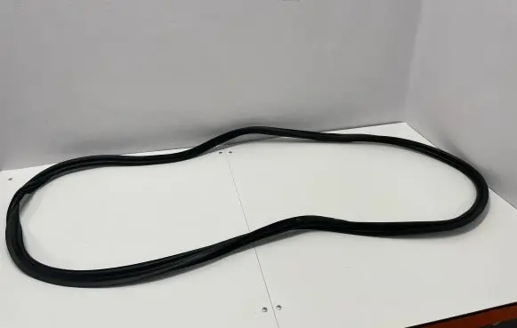 Mercedes-Benz CLS C257 Trunk rubber seal (body) A2577500300