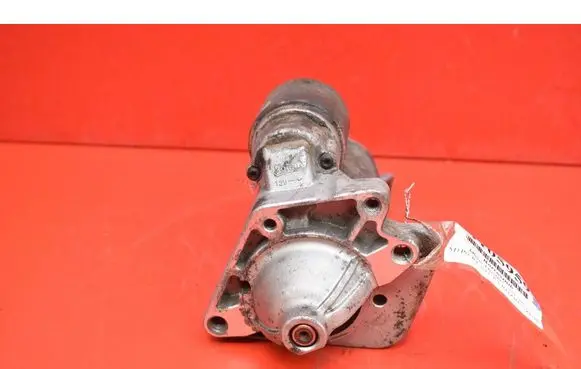 Dacia Duster Starter motor 233003329R