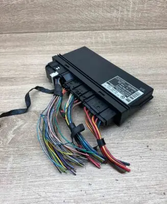 BMW 5 E60 E61 Comfort/convenience module 6957143 5WK49110