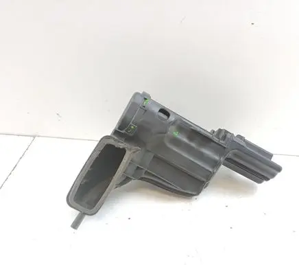 Peugeot 308 Intake resonator 9689014180