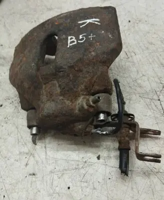 Volkswagen PASSAT B5.5 Front brake caliper