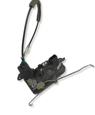 Opel Zafira B Front door lock 13210748