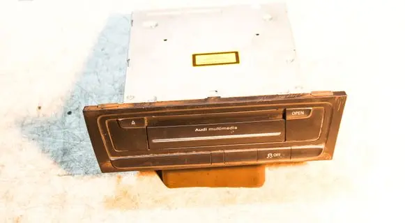 Navigation unit CD/DVD player