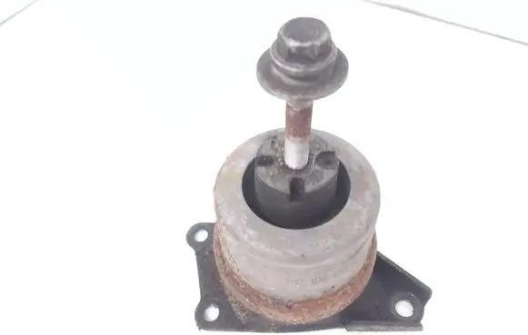 Volkswagen Transporter - Caravelle T5 Engine mount bracket 7H0199256H