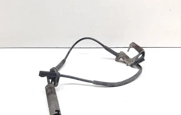 BMW 1 E81 E87 ABS brake wheel speed sensor 6762465 6770630