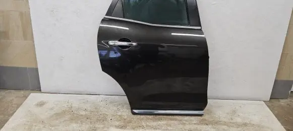 Mazda CX-7 Rear door