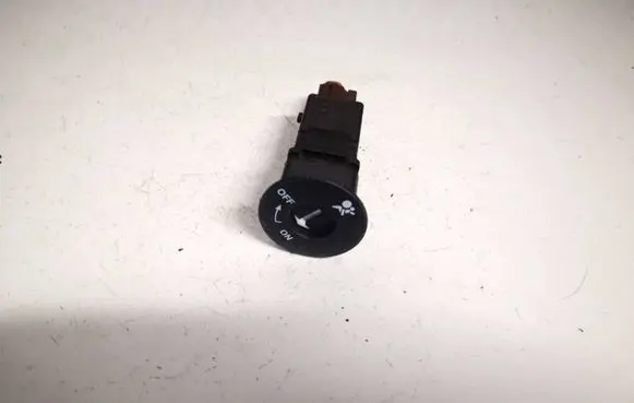 Nissan Qashqai Passenger airbag on/off switch 