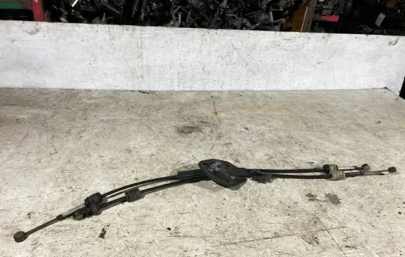 Gear shift cable linkage