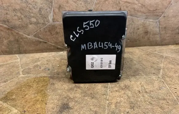 Mercedes-Benz CLS C218 X218 ABS Pump A2184310912