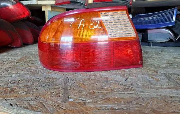 Ford Mondeo MK I Rear/tail lights 93BG13A603AA 93BG13N004BA