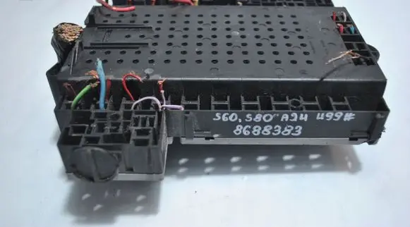Volvo V70 Comfort/convenience module 8688383