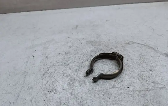 Land Rover Range Rover Sport L494 Muffler pipe connector clamp FW935221CA