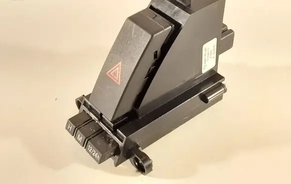 Mazda 3 II Hazard light switch BBP3664H0 K1827