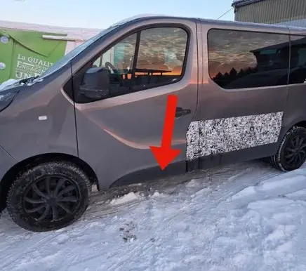 Opel Vivaro Front door trim (molding) 