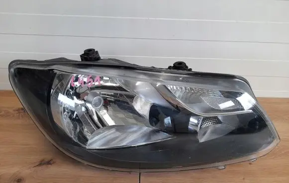Volkswagen Caddy Headlight/headlamp 2K1 2K5