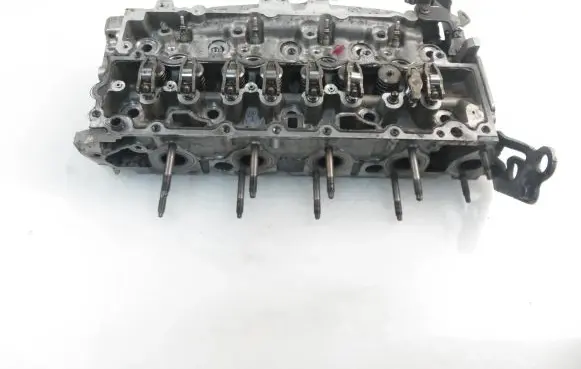 Peugeot 207 Engine head 9684504780