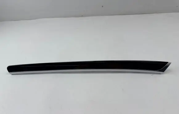 Audi A5 8T 8F Front door trim bar 8T0867409N