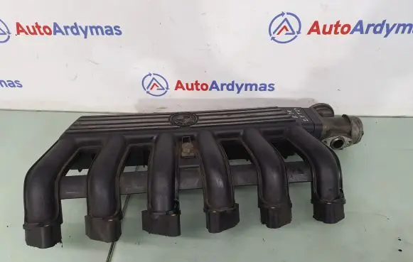 BMW 5 E39 Intake manifold 11612246180 2246179