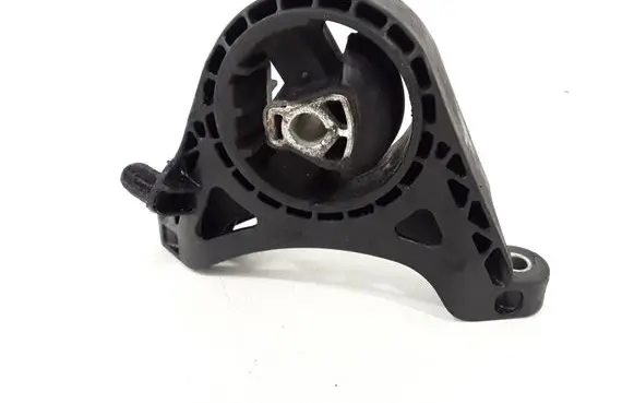 Opel Insignia A Engine mount bracket
