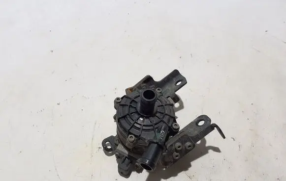Renault Megane E-Tech Electric auxiliary coolant/water pump 215815MP0A