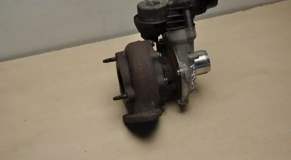 Renault Kadjar Turbo H8201067824