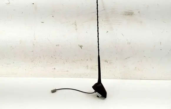 KIA Ceed Aerial GPS antenna