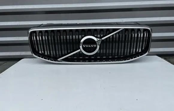 Volvo XC60 ACC Distronic radar sensor grill/trim 31425533