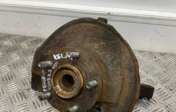 Peugeot 4007 Front wheel hub